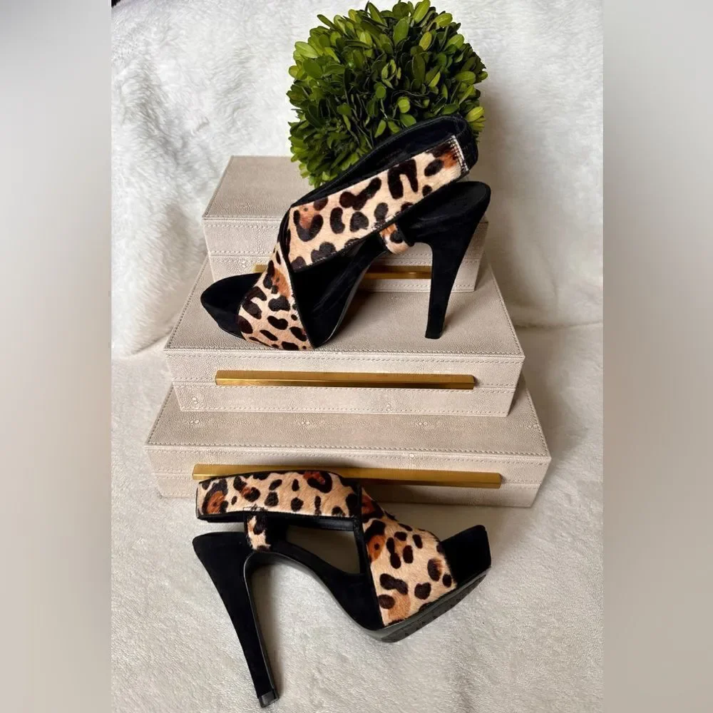 Diane Von Furstenberg Leopard Print Pony Hair Platform Heels – Size 8